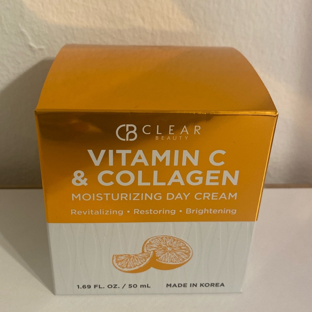 Vitamin C and collagen moisturizer day cream revitalizing.restoring. Brighting
